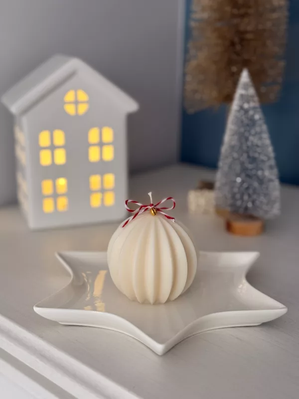 Świeca sojowa Bombka ryflowana