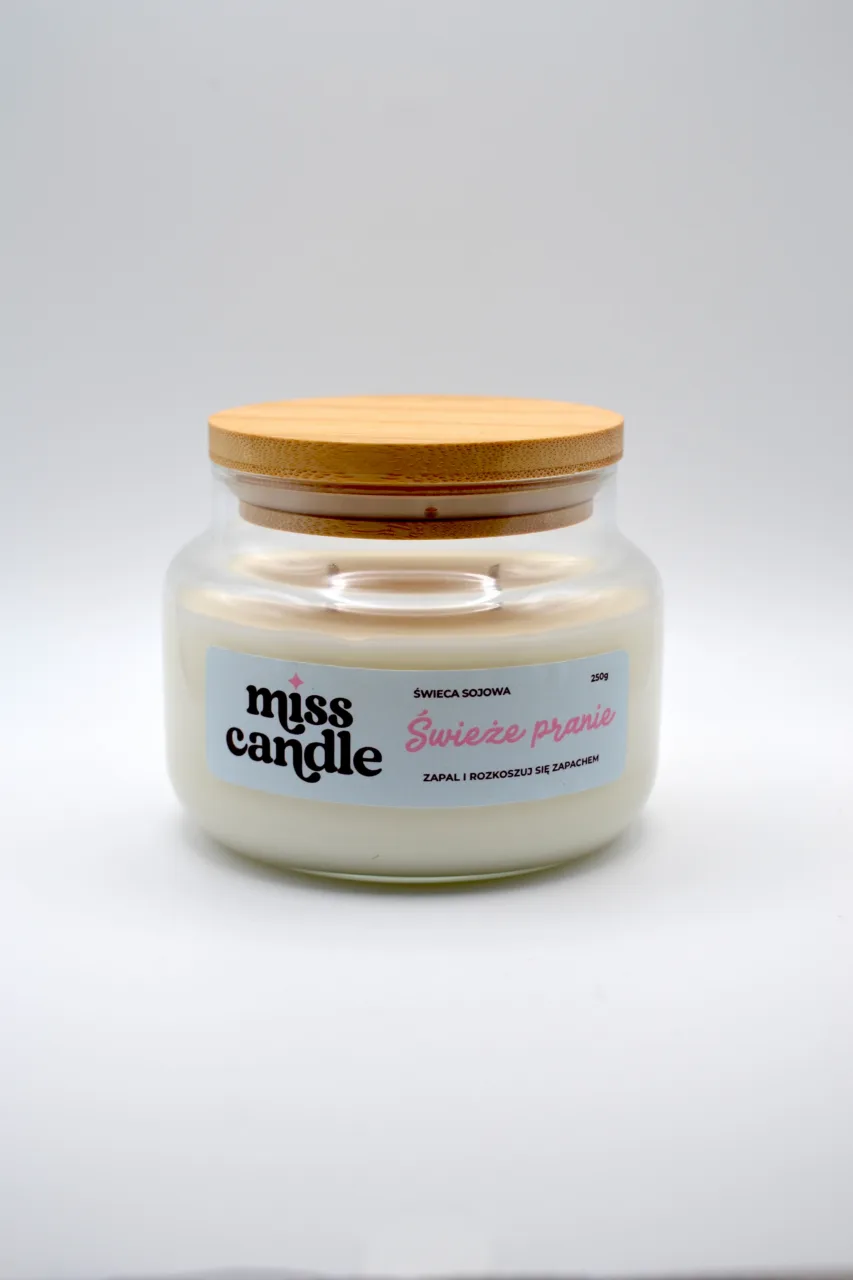 Świeca sojowa Świeże pranie - dwuknotowa, 250g